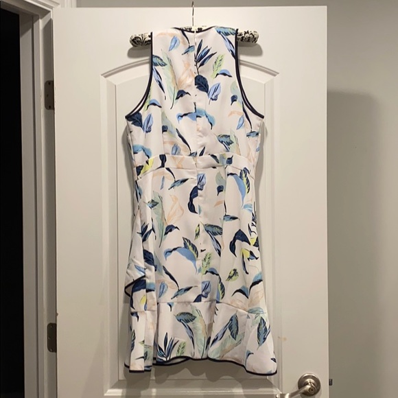 Banana Republic - Picture 2 of 2